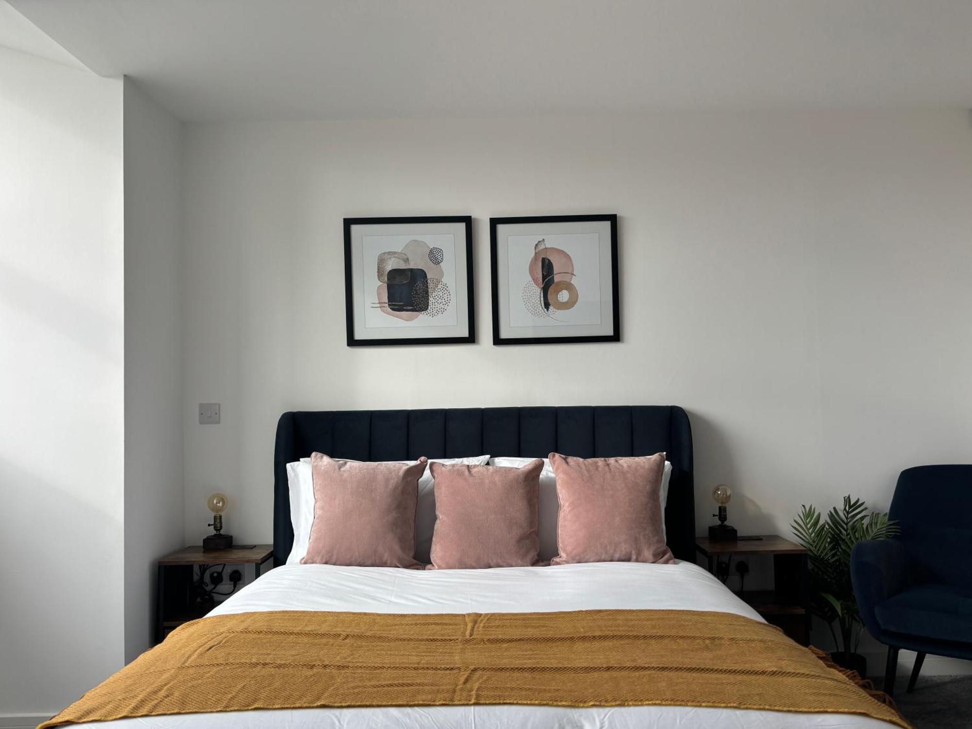 Manchester Apt, Free Parking, Business, Couples & Families Exterior foto